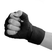 Боксерські бинти Hard NE-BOX-N1BK 3 метри, нейлонові, чорні. Зображення №3 Боксерські бинти Hard NE-BOX-N1BK 3 метри, нейлонові, чорні. Зображення №3