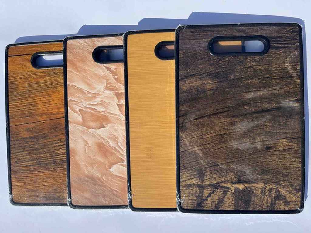 Дошка обробна 36,5х22,5х1см 3321 пластикова Вуд ТМ EMPIRE Дошка обробна 36,5х22,5х1см 3321 пластикова Вуд ТМ EMPIRE