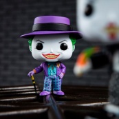 Ігрова фігурка Funko POP! серії Batman 1989" - JOKER WITH HAT WITH CHASE" 47709. Зображення №4