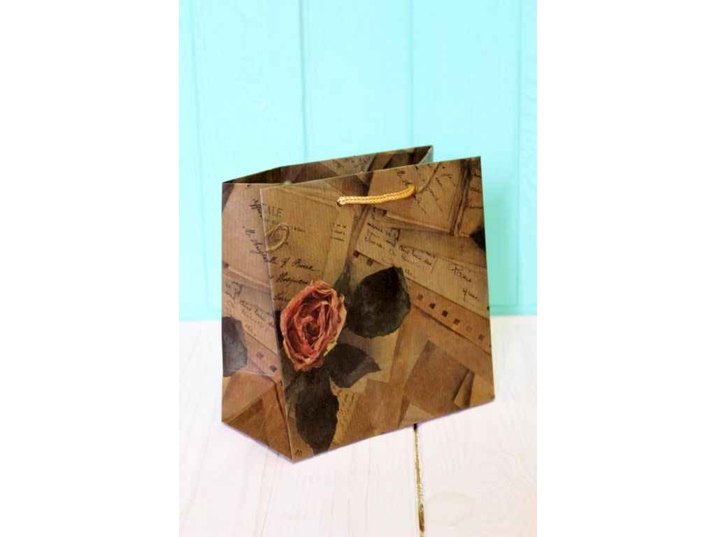 Пакет подарунковий крафт 15,5*15,5*8см №ПАК ЧШ-1051К ТМ УПАКОВКИН Пакет подарунковий крафт 15,5*15,5*8см №ПАК ЧШ-1051К ТМ УПАКОВКИН