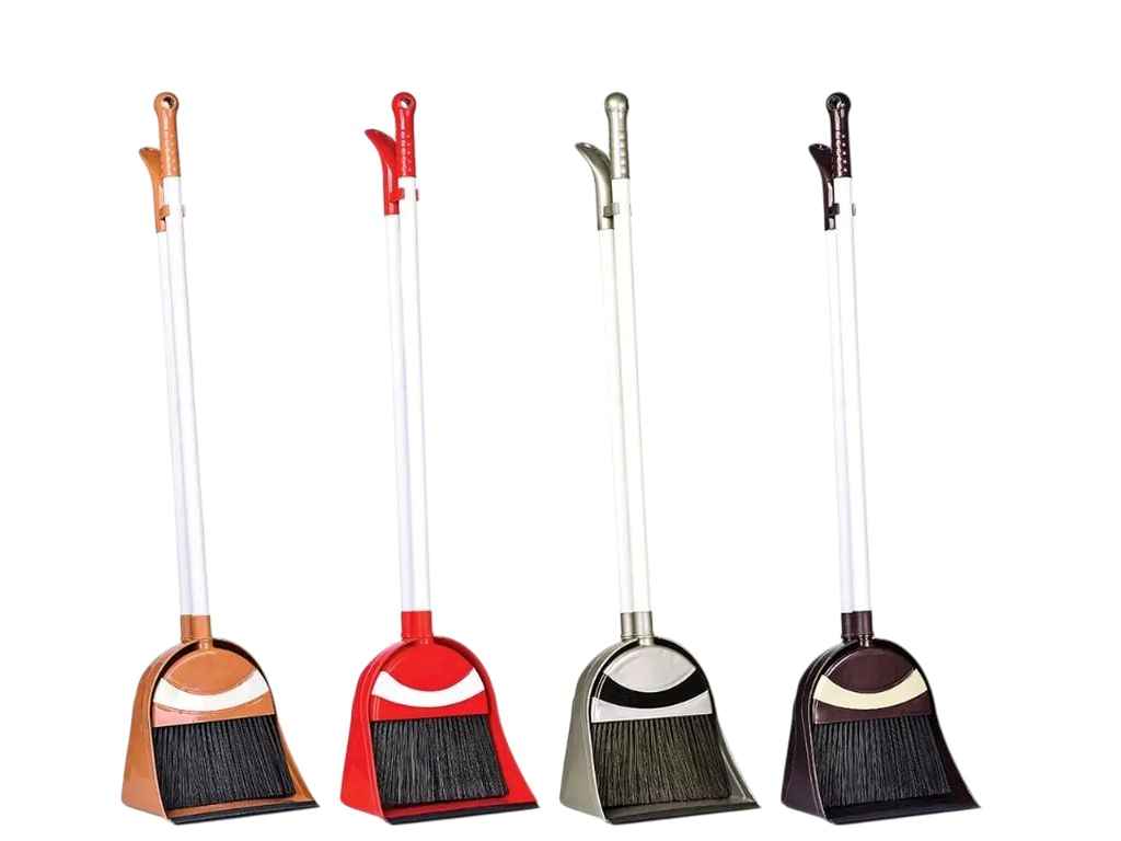 Набір для прибирання Мітла з совком Пінгвін (23x20x93см) ТМ IRAK PLASTIK Набір для прибирання Мітла з совком Пінгвін (23x20x93см) ТМ IRAK PLASTIK