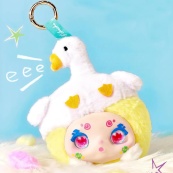 Коллекционная мягкая игрушка с кольцом "Милашки в шляпках" POP TOP 556022 в ассортименте. Изображение №5