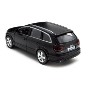 Автомодель детская AUDI Q7 V12 TechnoDrive 250433U, масштаб 1:39. Изображение №3 Автомодель детская AUDI Q7 V12 TechnoDrive 250433U, масштаб 1:39. Изображение №3