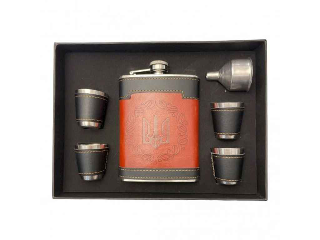 Набір подарунковий (фляга 235мл, 4 чарки 30мл, лійка) Герб SF-1-2192 ТМ PRC Набір подарунковий (фляга 235мл, 4 чарки 30мл, лійка) Герб SF-1-2192 ТМ PRC