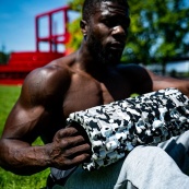 Массажный ролик "Camouflage" Sveltus SLTS-2516 камуфляж, 33 см. Изображение №2 Массажный ролик "Camouflage" Sveltus SLTS-2516 камуфляж, 33 см. Изображение №2