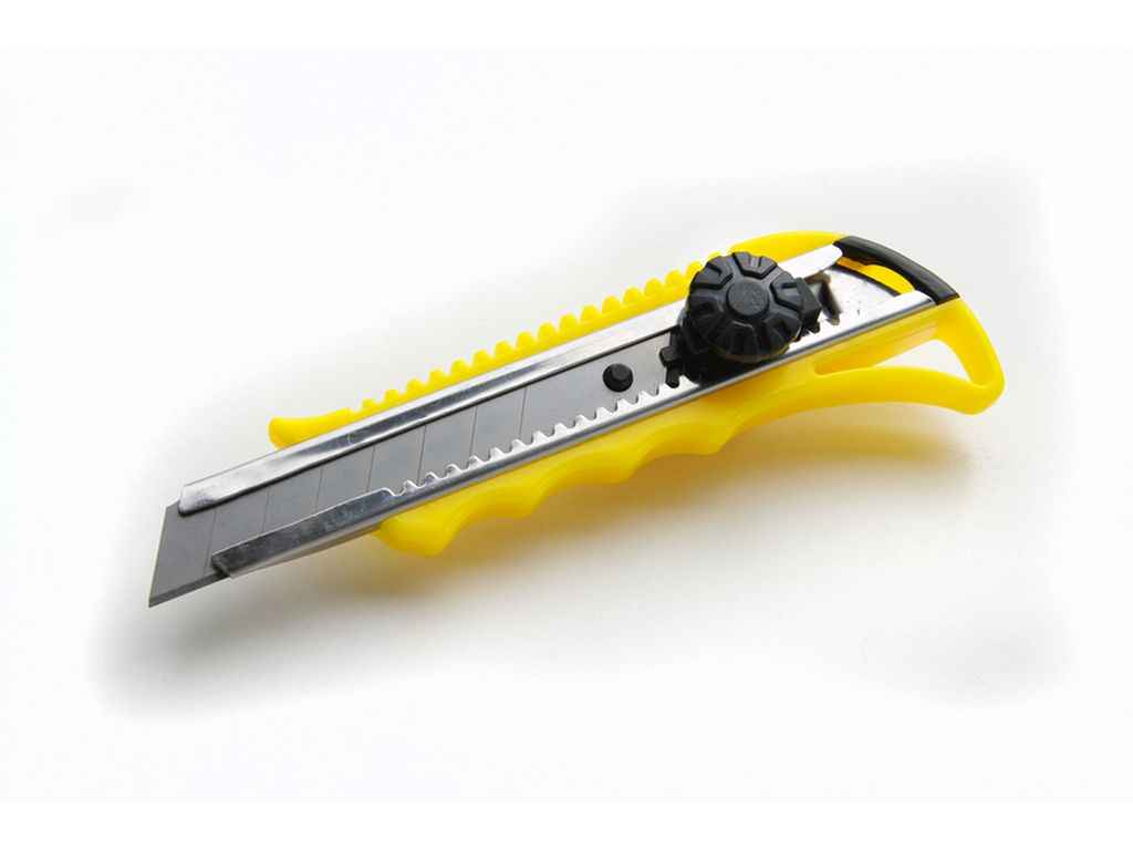 Ніж 18мм висувний гвинтовий замок ТМ СИЛА Ніж 18мм висувний гвинтовий замок ТМ СИЛА