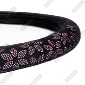 Чохол на кермо фланель "М" (37-38см) чорний Elegant 115231 квіти з рожевим камінням. Изображение №3