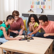 Настольная игра-головоломка Цветочки 6066350R 48 разноцветных фишек. Изображение №11