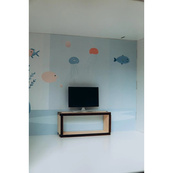 Дитячий дерев'яний будиночок для ляльок Морська вілла TG300756080, 75х60х80 см. Зображення №5 Дитячий дерев'яний будиночок для ляльок Морська вілла TG300756080, 75х60х80 см. Зображення №5