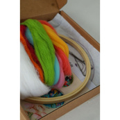 Набір для валяння картини із вовни "Казка гірського краю" EFL003 діаметр 20 см. Зображення №3