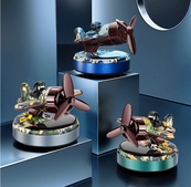 Ароматизатор на сонячній панелі "Літак з пілотом" XY-2 (Sharm). Зображення №3