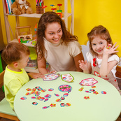 Настольная игра "Сладкие вкусняшки" Vladi Toys VT1804-42 (рус). Изображение №4 Настольная игра "Сладкие вкусняшки" Vladi Toys VT1804-42 (рус). Изображение №4