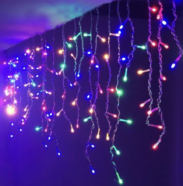 Гирлянда бахрома 120 LED, 3м * 0,5 м, прозрачный провод, мульти 60 Гирлянда бахрома 120 LED, 3м * 0,5 м, прозрачный провод, мульти 60