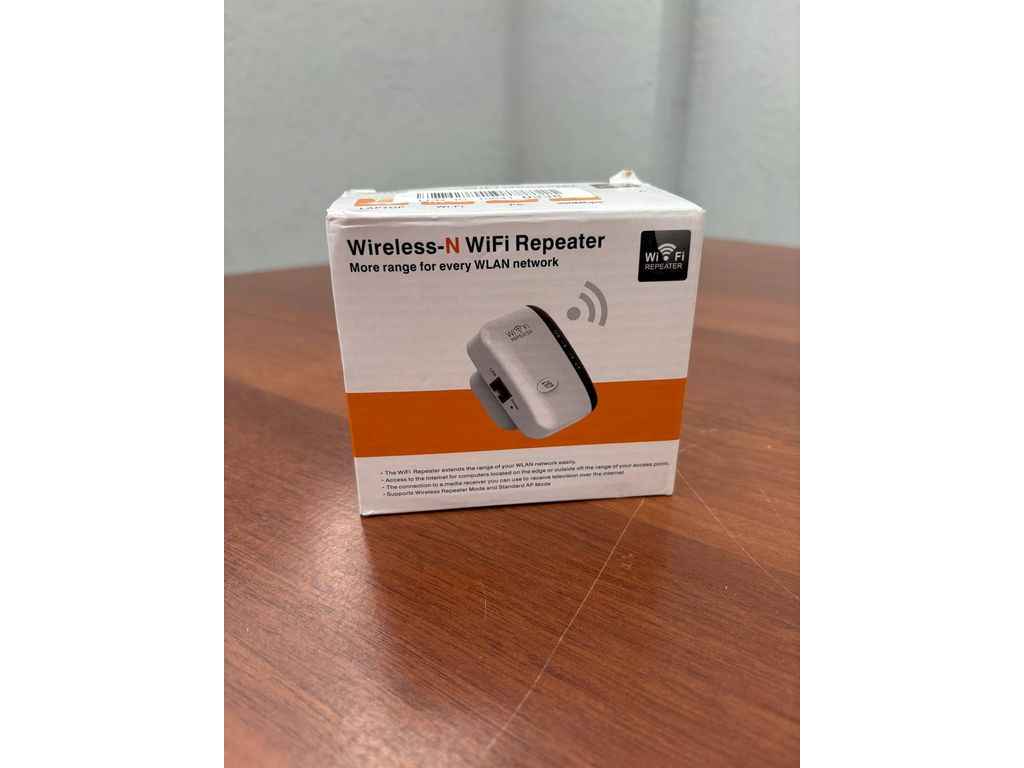 Ретранслятор Wi-Fi Wireless-N 300Мбіт/с, 2,4ГГц, LAN RJ-45, білий, без кабелю ТМAmazon Ретранслятор Wi-Fi Wireless-N 300Мбіт/с, 2,4ГГц, LAN RJ-45, білий, без кабелю ТМAmazon